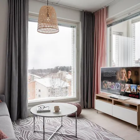 Apartment 5-star Gem I - Free Parking, To Helsinki And Airport 16 Min, To Train Station 3-5 Min Walk, Air Conditioner, Sauna And Much More *