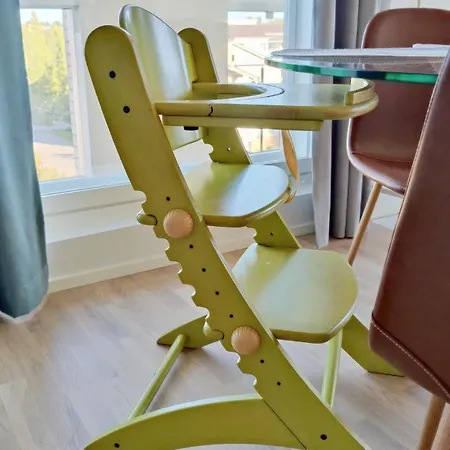 Apartment 5-star Gem I - Free Parking, To Helsinki And Airport 16 Min, To Train Station 3-5 Min Walk, Air Conditioner, Sauna And Much More